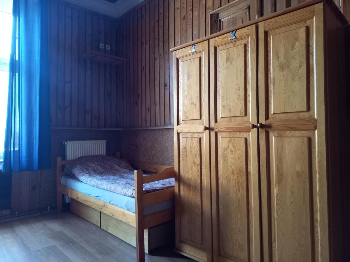 Pokoj 4 Osobowy W Centrum Gdanska Z Aneksem Kuchennym Rooms To Let Luaran gambar